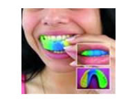 Protetor bucal colorido
